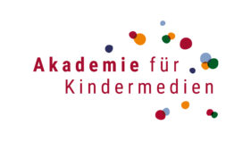 Logo der Akademie für Kindermedien mit bunten Punkten auf weißem Hintergrund
