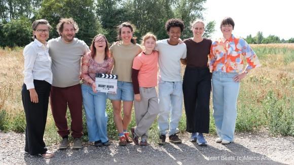 v.l.n.r. Produzentin Karin Berghammer, David Scheid (Chris), Céline Flatscher (Pauline), Regisseurin Johanna Lietha, Ava Löcker (Lia), Sekou Kouyate (Louis), Kamerafrau Marie Thérèse Zumtobel, Produzentin Katharina Posch